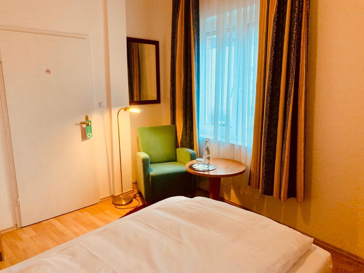Hotel Gasthaus Zur Eule Köln Eksteriør billede